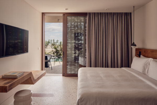 NOUS Santorini – Pool Suite (2)