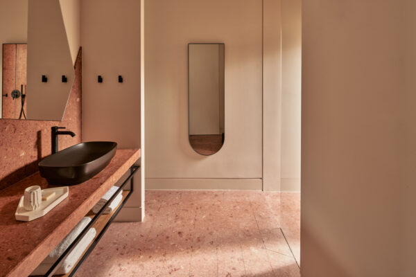 NOUS Santorini – Pool Suite Bathroom