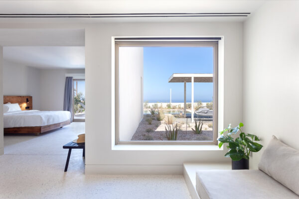 NOUS Santorini – Pool bungalow
