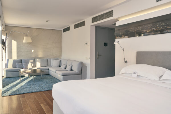 PERISCOPE – Penthouse Suite (2)