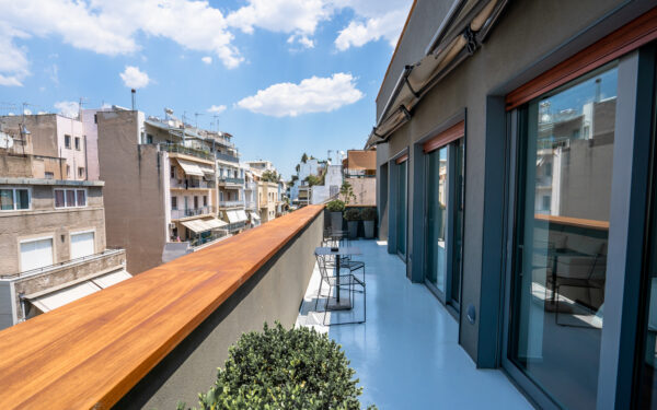 PERISCOPE – Penthouse Suite Balcony